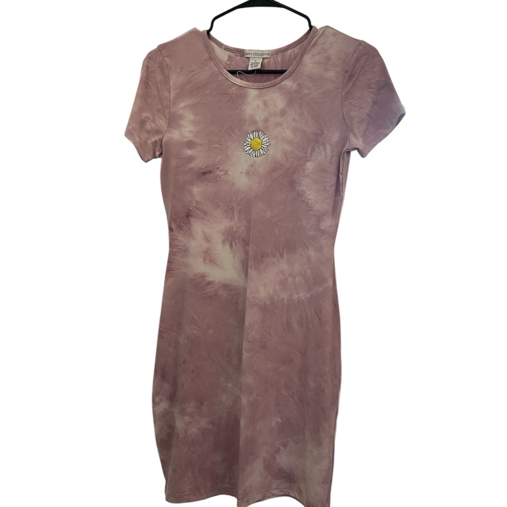 Hearts Collective Tie-Dye Pink Dress with Daisy Detail